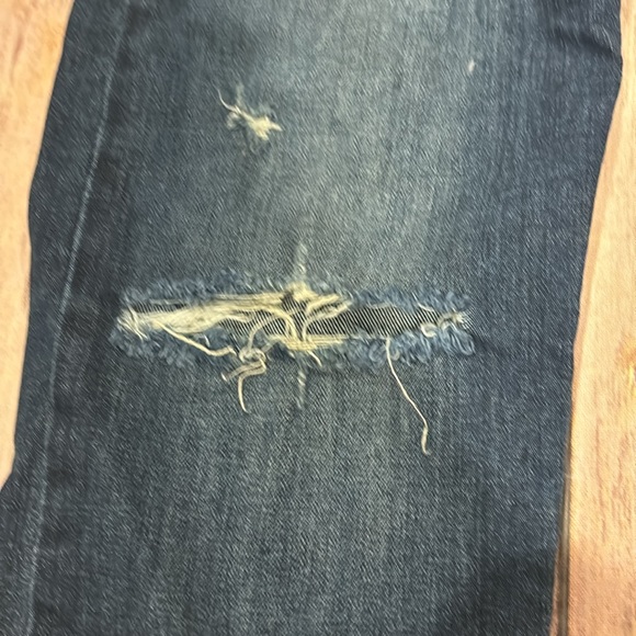 Levi’s size 28 dark blue denim distressed jeans classes denim - Picture 5 of 8